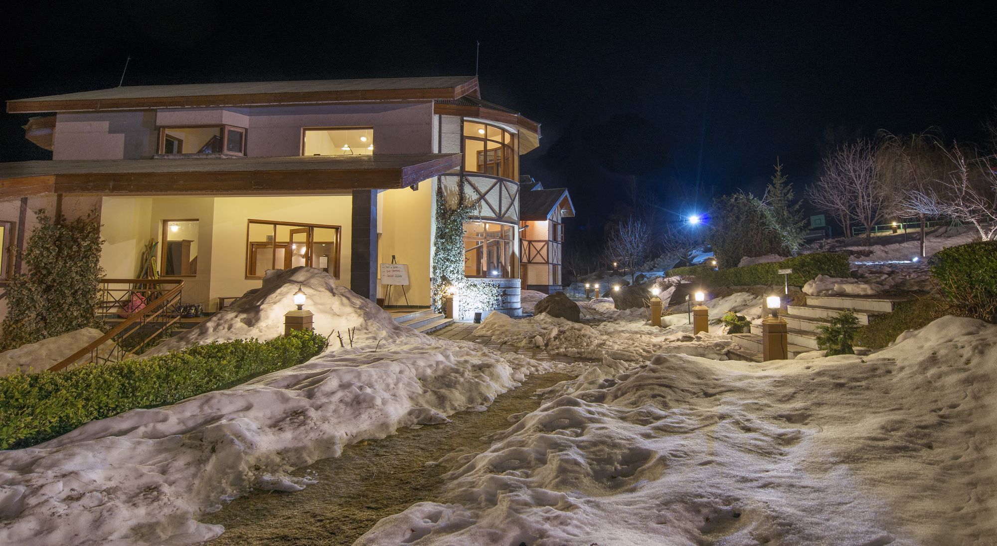 Solang Valley Resort Palchān エクステリア 写真