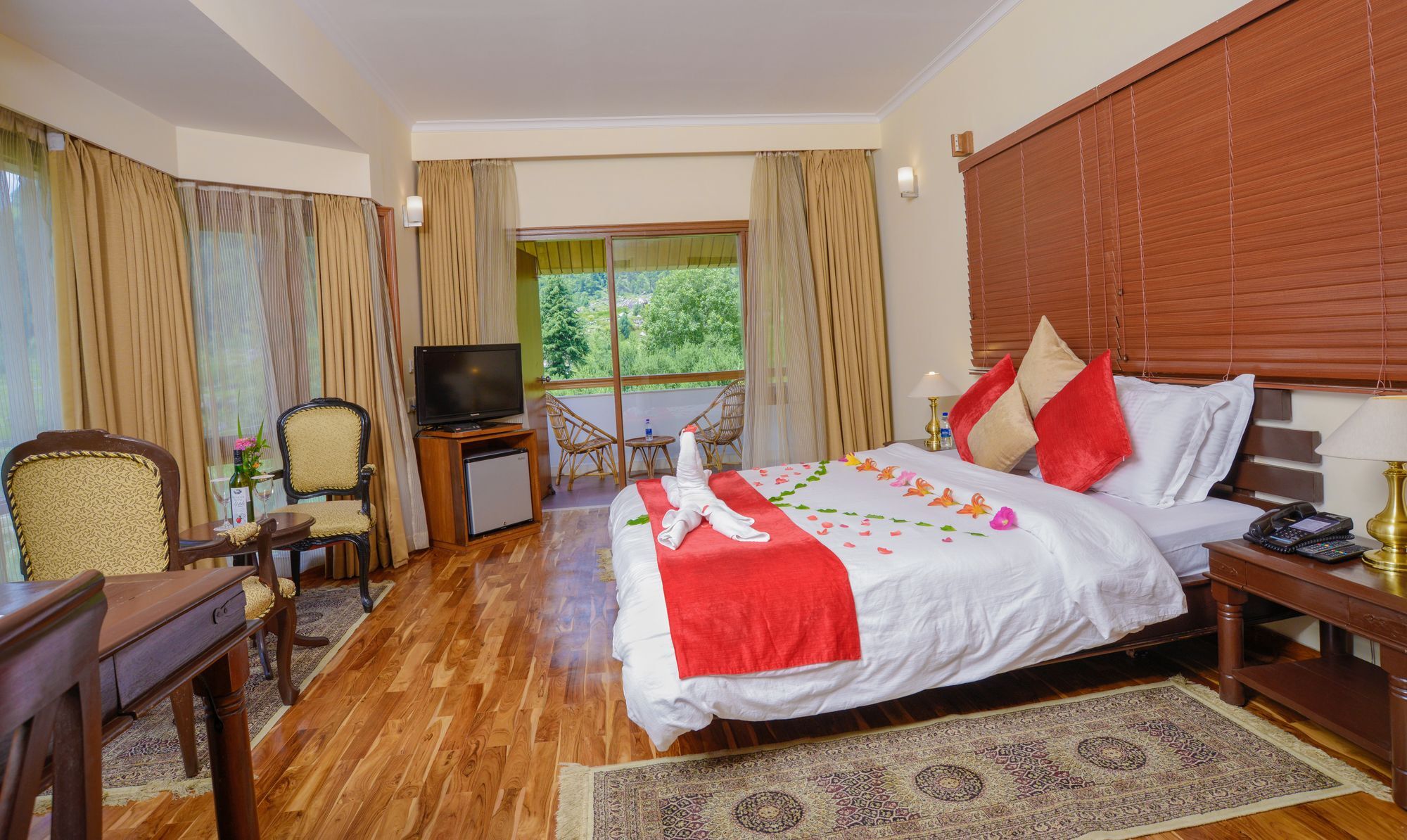 Solang Valley Resort Palchān エクステリア 写真