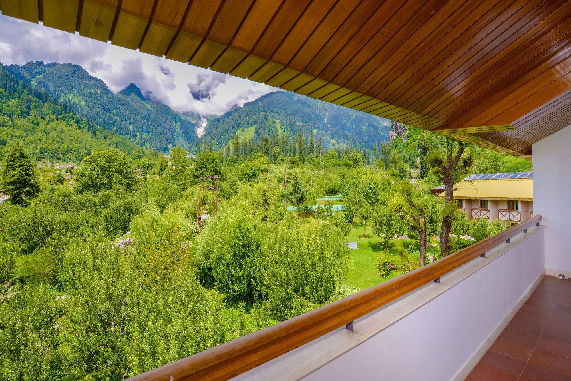 Solang Valley Resort Palchān エクステリア 写真